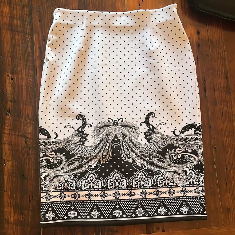 C est. 1946 Black and White Pencil Skirt